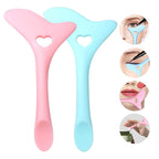 2x Silicone Eyeliner Makeup Stencil set in pink and blue for precise makeup application